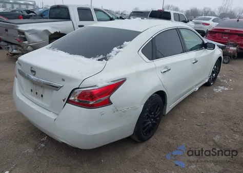 2015 Nissan Altima 2.5/2.5 S/2.5 Sl/2.5 Sv from USA, damaged, VIN 1N4AL3AP1FC272577